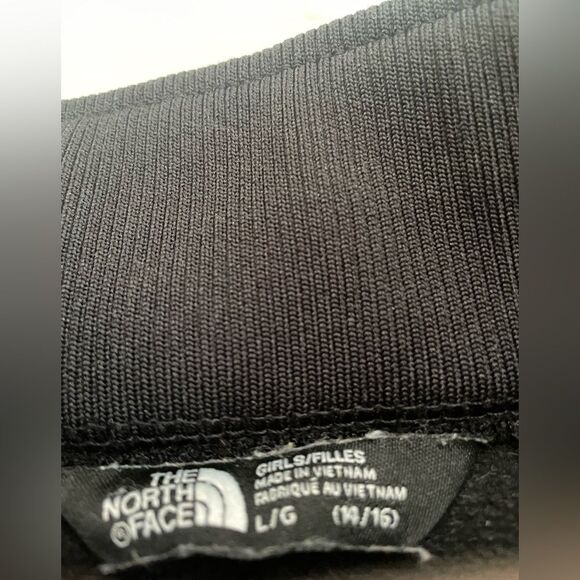 The North Face pullover - Picture 2 of 4